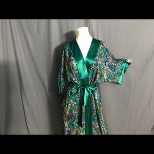 Vintage Victoria’s Secret robe P/S